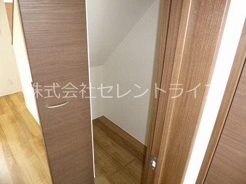 階段下収納 リトルオリーブ