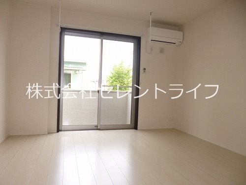 洋室（エアコン・室内物干し） KI・ZU・NA　絆