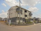 ヒルズ学園南の外観