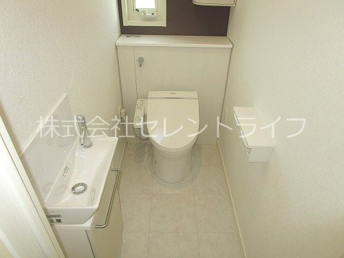 温水洗浄便座付トイレ ドムス学園の森