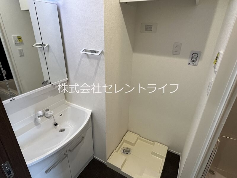  SRLレジデンス港町