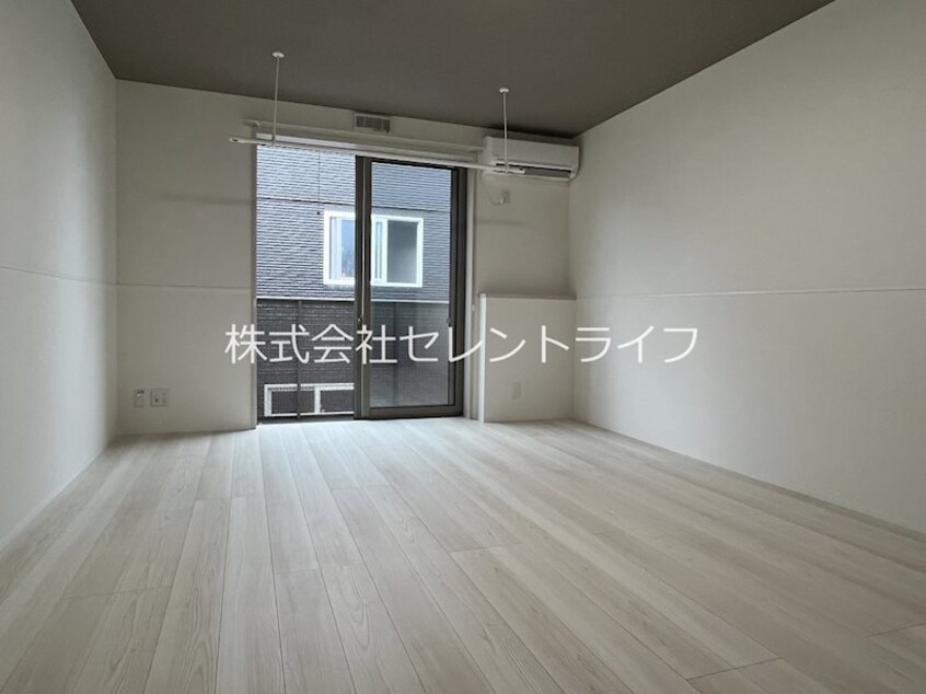  SRLレジデンス港町