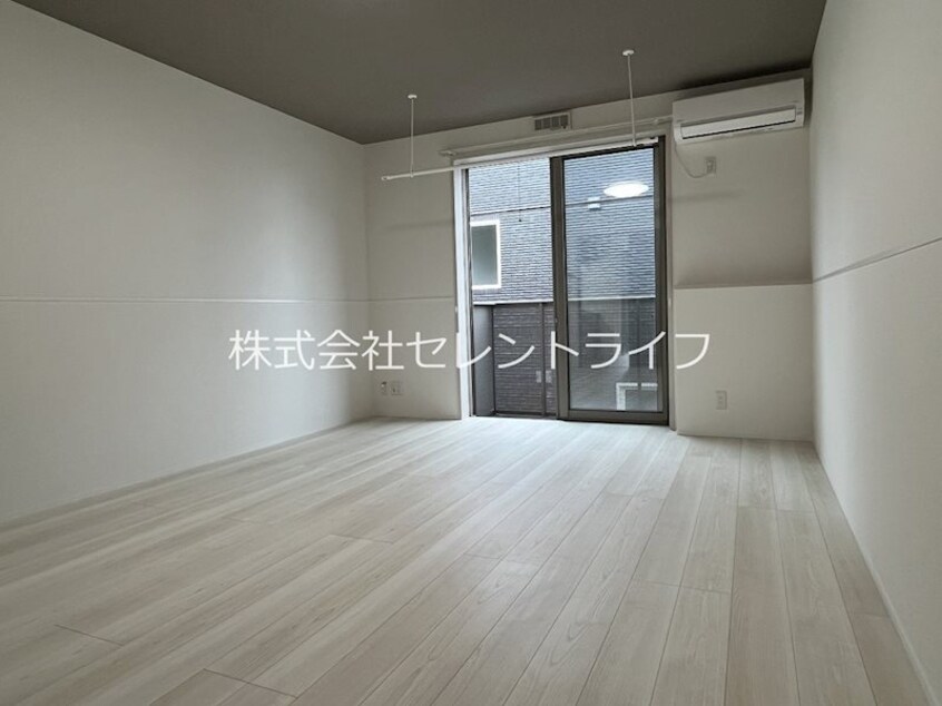  SRLレジデンス港町