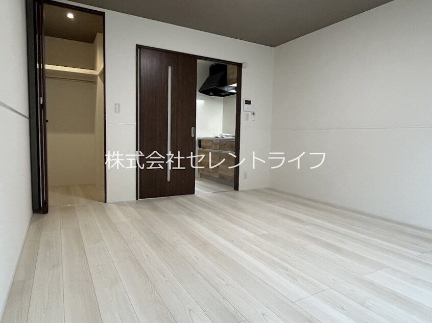  SRLレジデンス港町