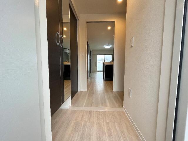 玄関（イメージ） Moon stone（ムーン　ストーン）