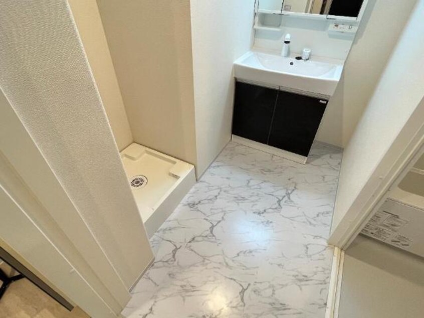 洗面所（イメージ） Moon stone（ムーン　ストーン）