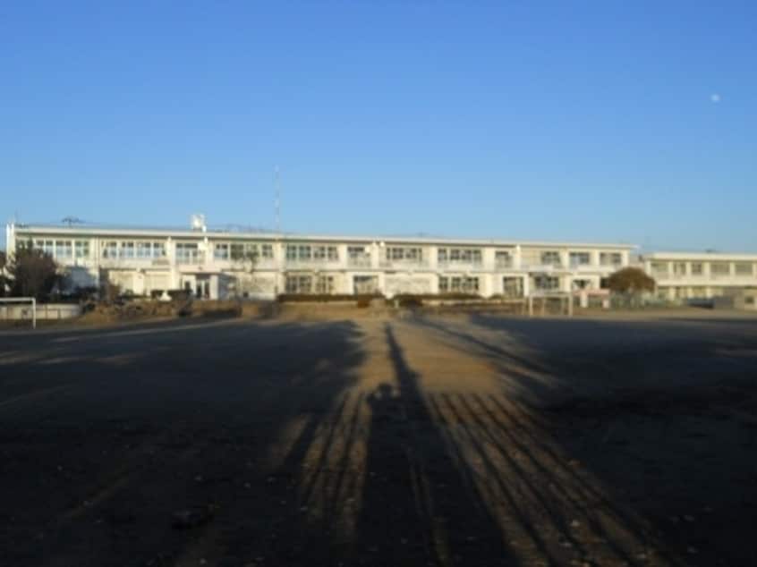 小野川小学校まで1900m クリザンテーム　I