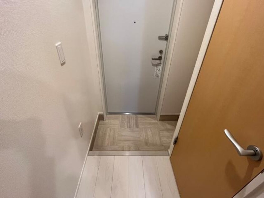 玄関 キルシュ・ブリュ－テA