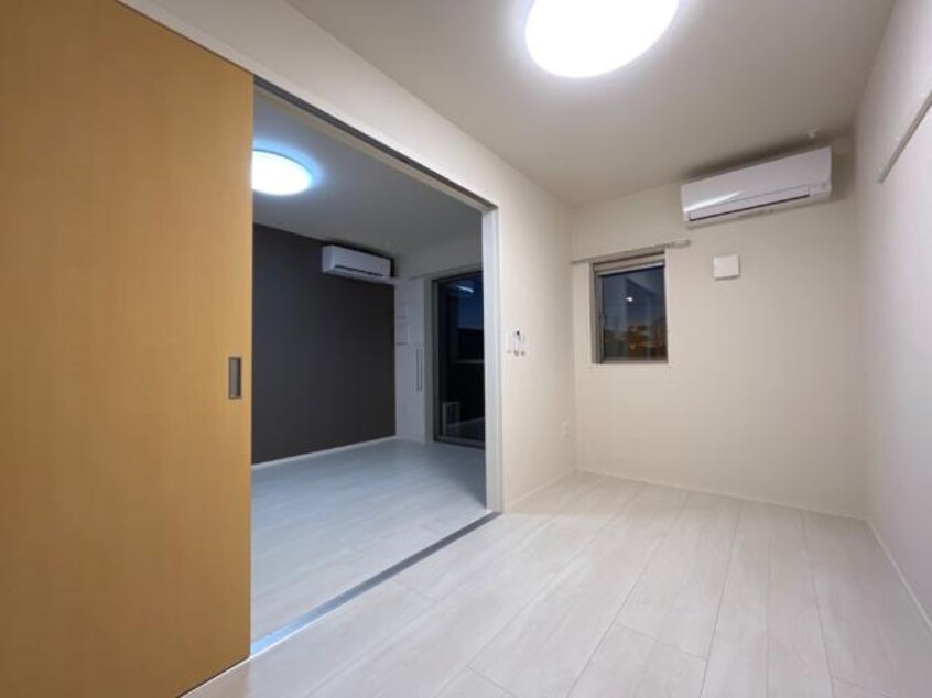 室内 キルシュ・ブリュ－テA