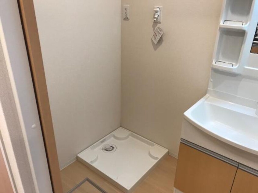 洗濯機置場 サンモール