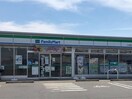ファミリーマート つくば萱丸店まで650m ラ・ヴァール
