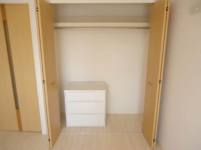 収納 フロイデハイムみどりの
