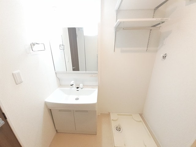  クレイドル　III