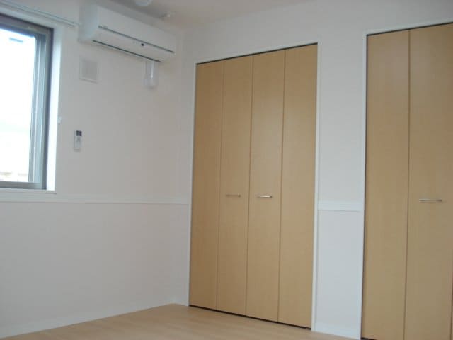 洋室（エアコン） ＥＡＳＴ　ＲＯＣＫ２