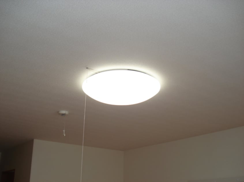 照明器具付 Ｊｅ　ｌｅ　ｐｒｅｎｄｓ　（ジュルプラン）