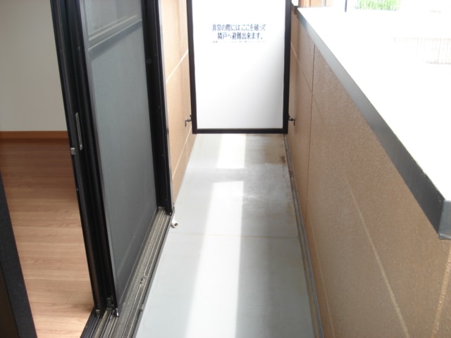 バルコニー Ｊｅ　ｌｅ　ｐｒｅｎｄｓ　（ジュルプラン）