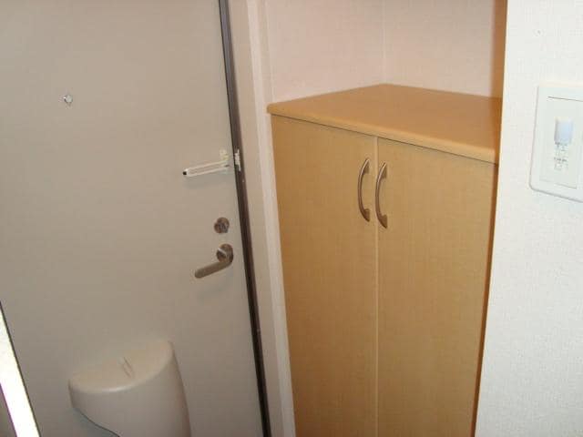 玄関 コモド　ピノ　IV