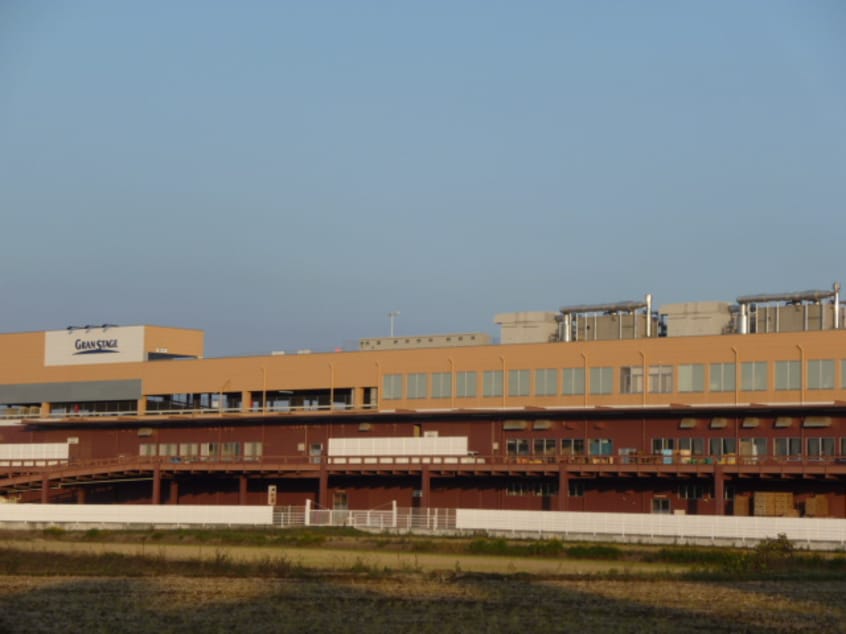 山新グランステージまで2，200ｍ ビアンカーヤ