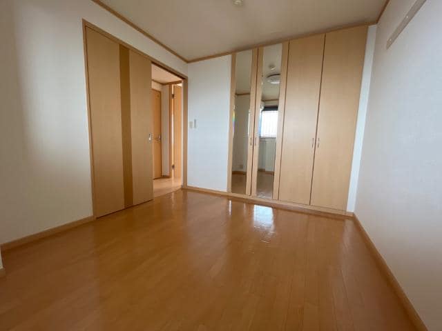 洋室 フォルティア