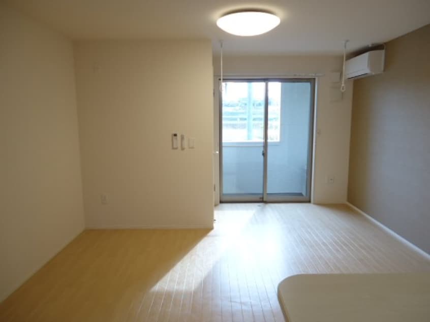 リビング ボヌール．i III