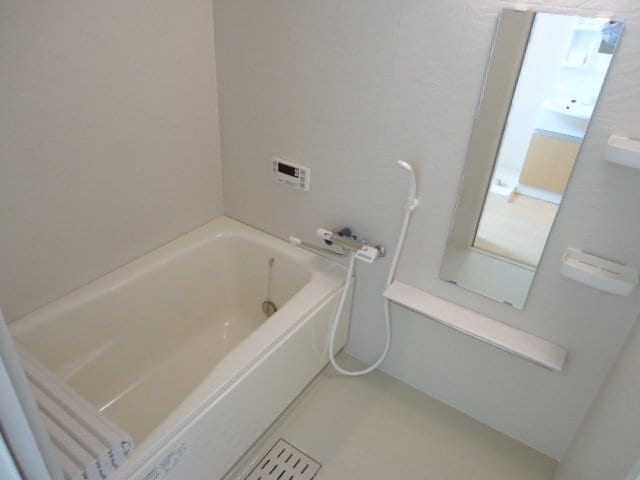 バス／シャワールーム等 un jour C（アンジュールシー）