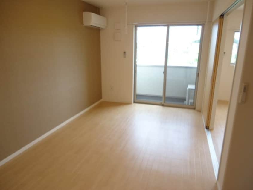 室内 un jour C（アンジュールシー）