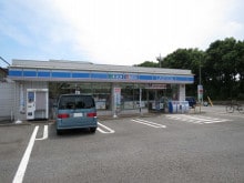 ﾛｰｿﾝ つくば天久保三丁目店(コンビニ)まで2034m フローラーリアIII