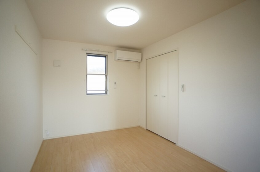  アイーダ・メイカ