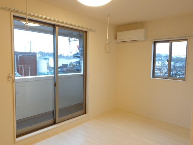 リビング ラフォーレ千草