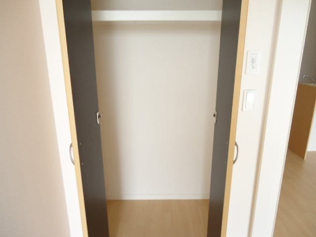 収納 ロイヤルシャトー