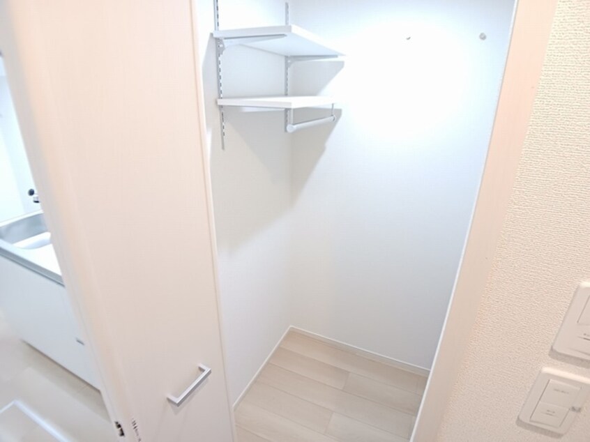  ヒカルサつくば要イーストIII