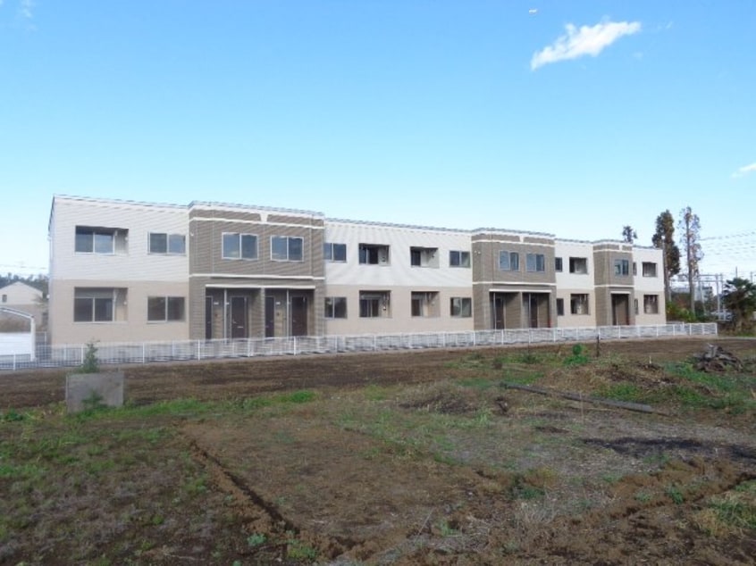 外観写真（昼） クラーヴォ