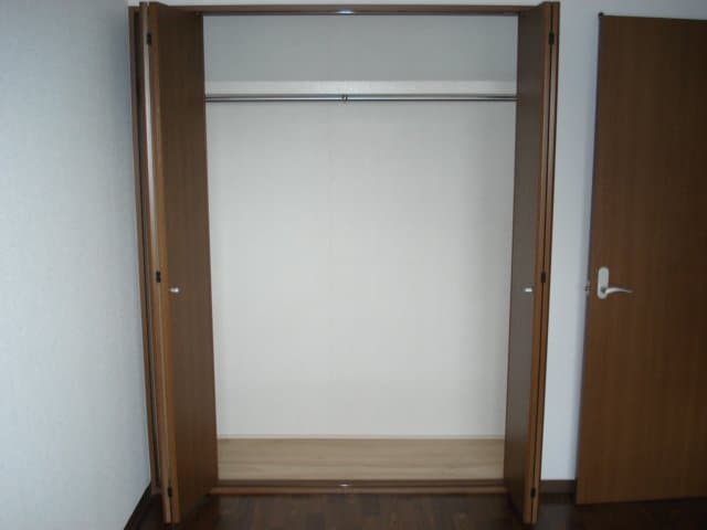 クローゼット グランディール高野台