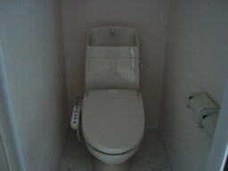 シャワー付トイレ