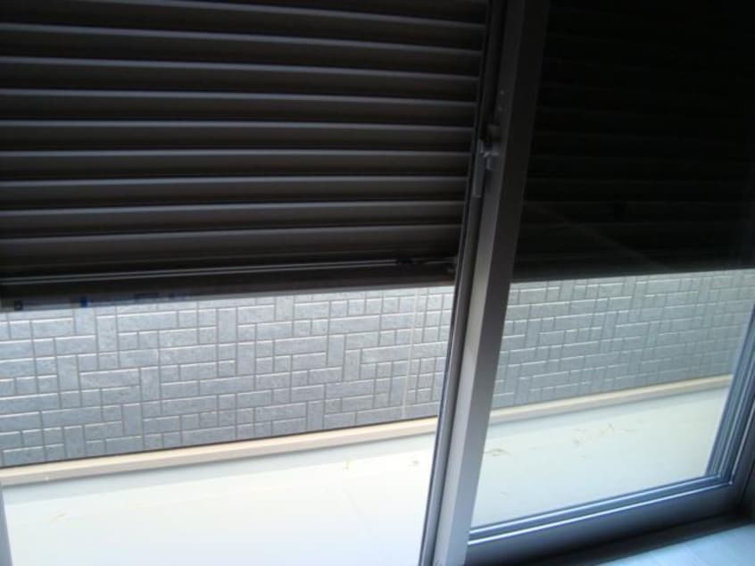 シャッター付雨戸 コモド　ピノ　IV