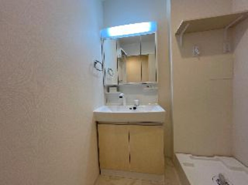 洗髪洗面化粧台 SOLANA（ソラーナ）