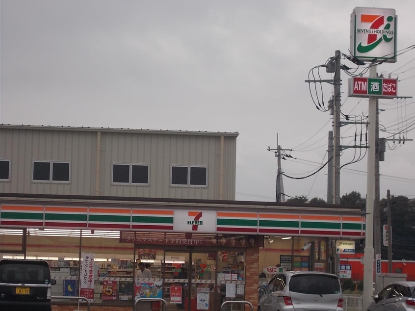 ｾﾌﾞﾝｲﾚﾌﾞﾝ 谷和原ｲﾝﾀｰ店(コンビニ)まで704m カルチェ･ラタン