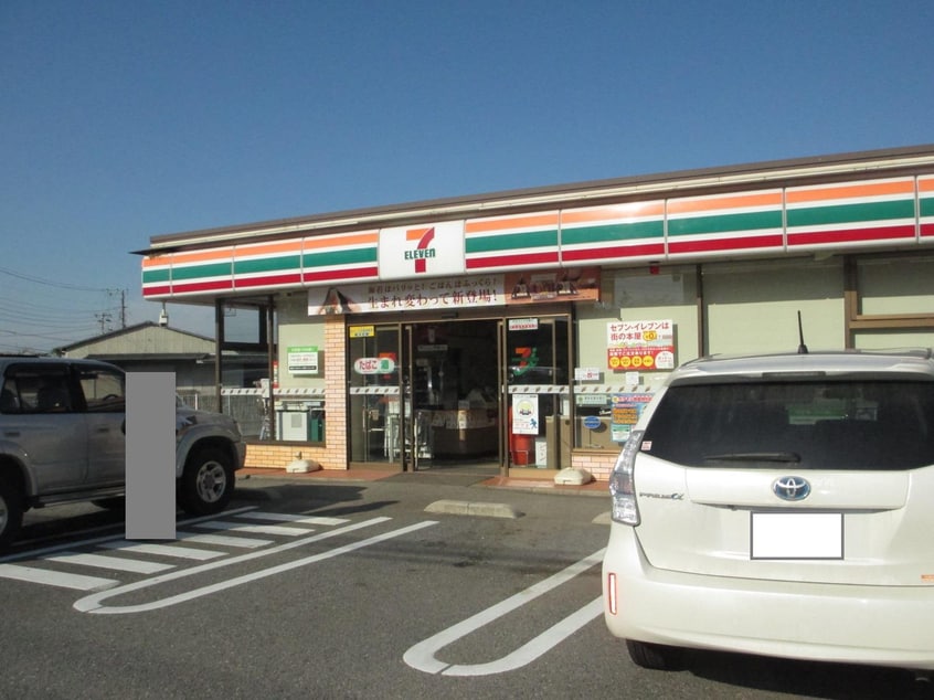ｾﾌﾞﾝｲﾚﾌﾞﾝ 水海道中妻町店(コンビニ)まで356m メイセイドミトリー