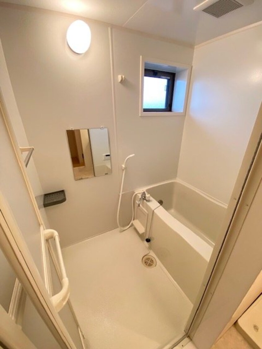  ラ　ルーナ　Ｂ