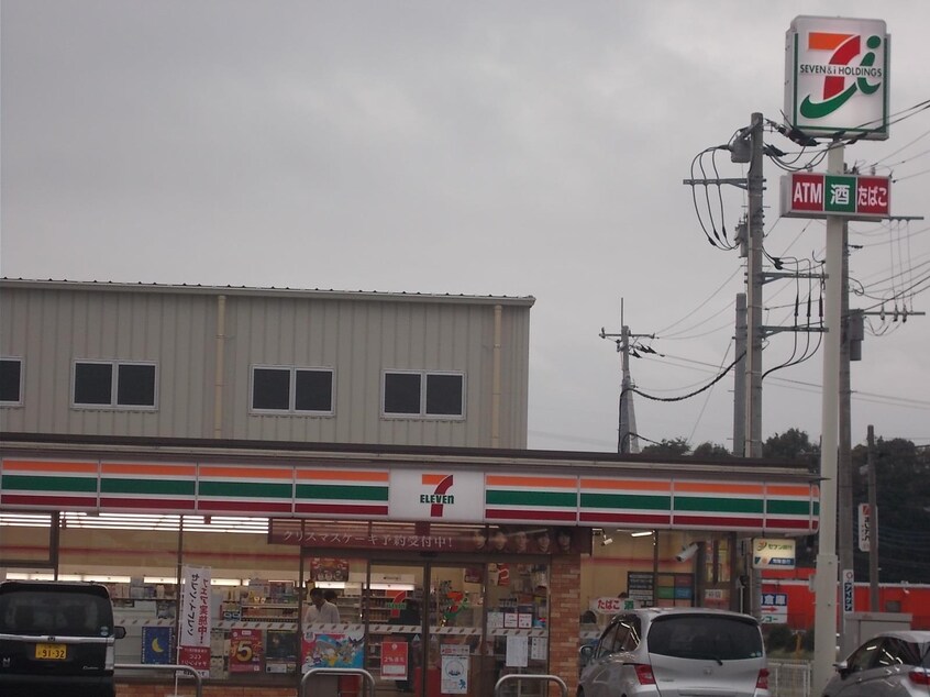 ｾﾌﾞﾝｲﾚﾌﾞﾝ 谷和原ｲﾝﾀｰ店(コンビニ)まで761m アヴニール・ヒルズII