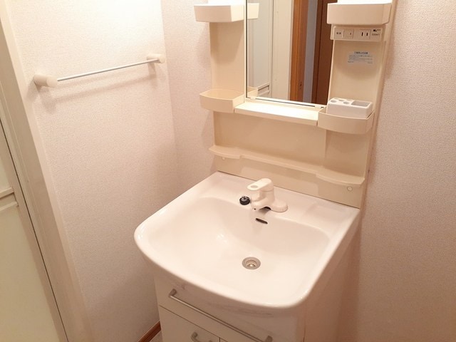  ジュネス絹の台