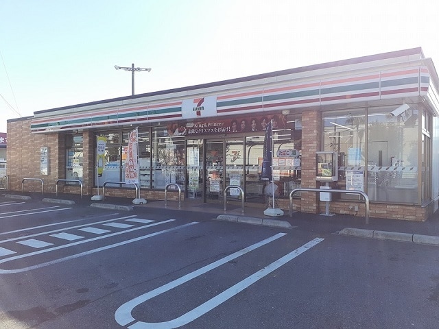 セブンイレブン水海道内守谷店まで450m アストレア