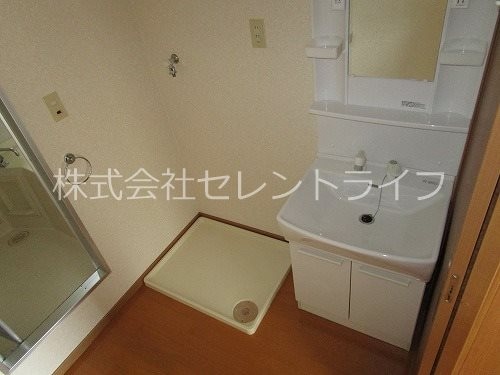 洗面スペース（洗濯機置き場・洗面化粧台） ドムス北浦
