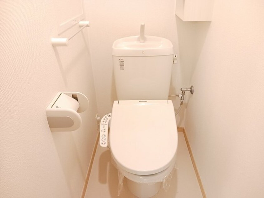  コモド　アデッソ