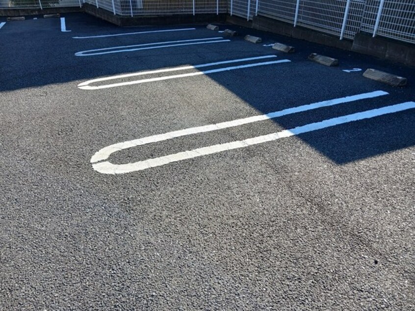  コモド　アデッソ