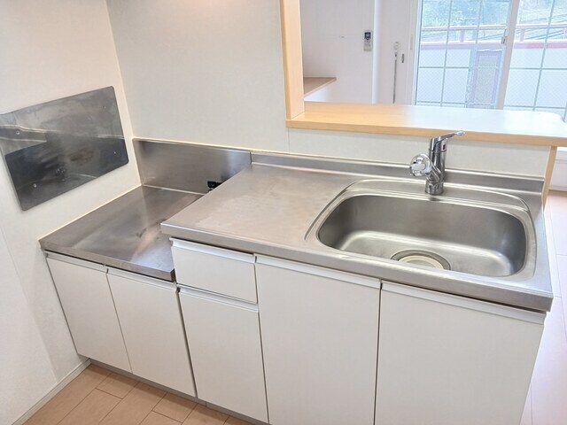  アヴァン新守谷II