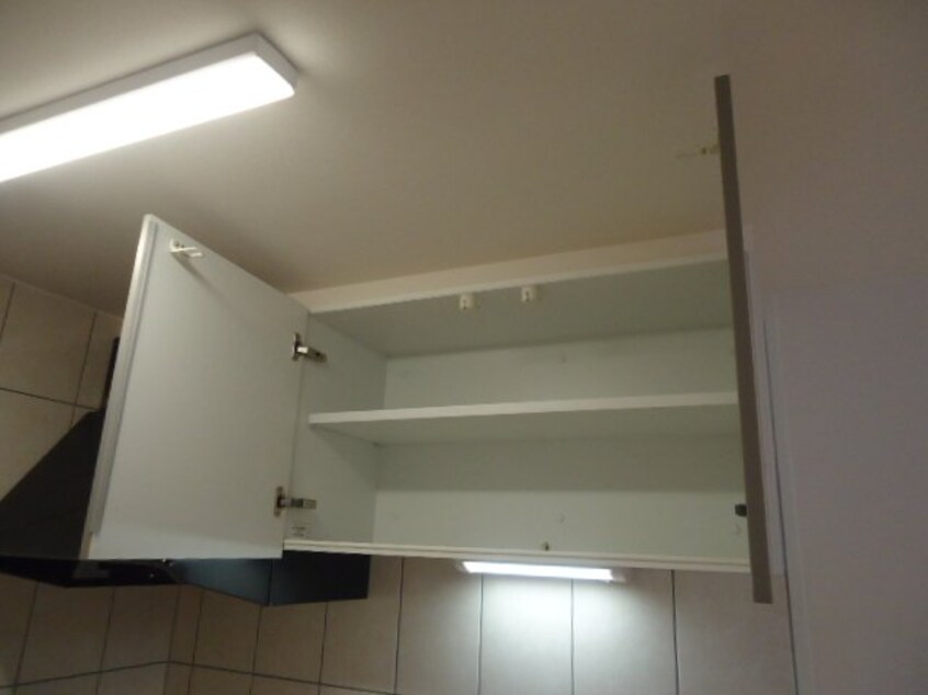 吊戸棚 ダブルアール