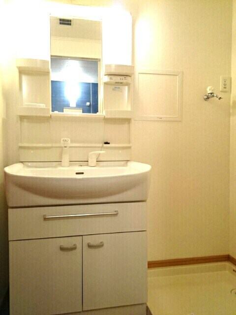  ブリーズ　ヴィラ　III