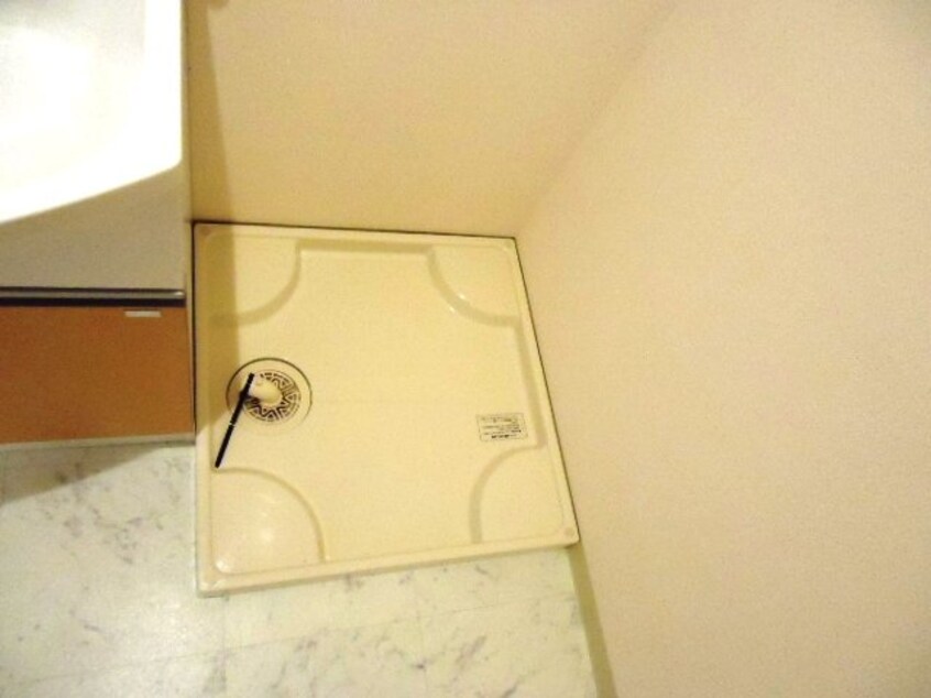 室内洗濯機置場 ガーデンシティ　B