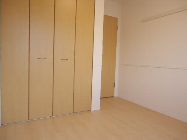 洋室 ガーデンシティ　B